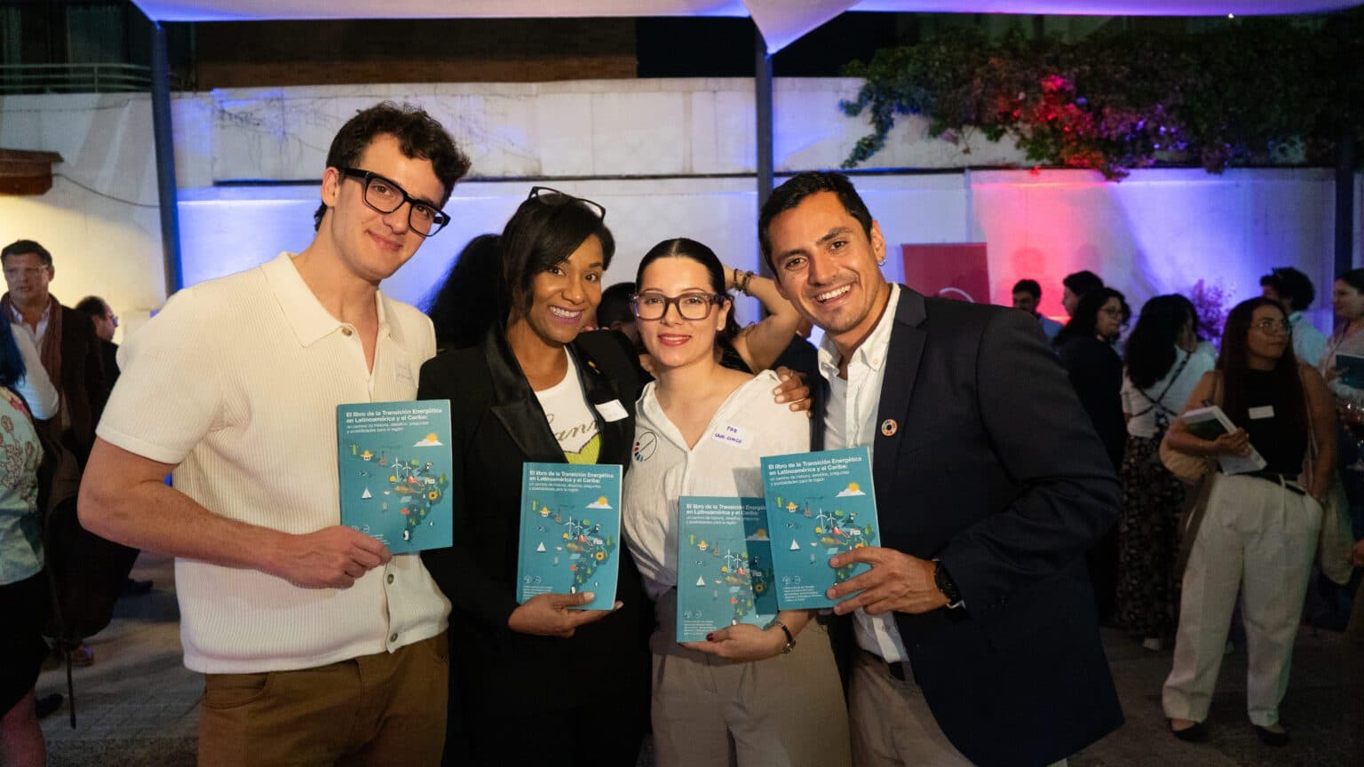 Juventudes lanzan libro y plataforma regional para acelerar la transición energética en América Latina y el Caribe
