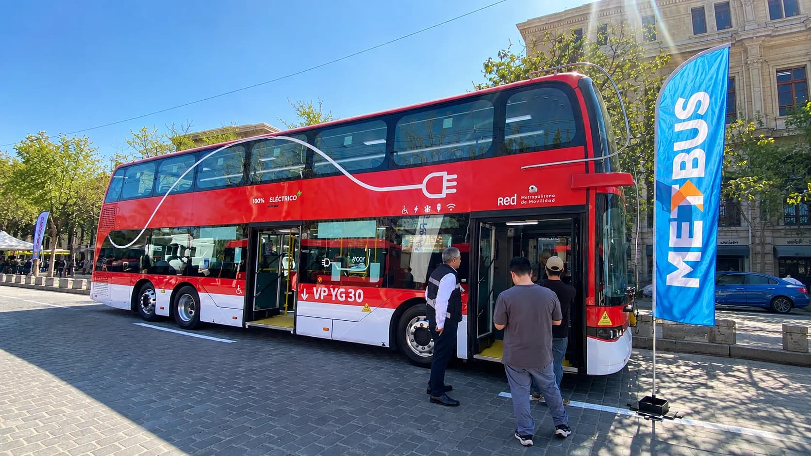 Exhibición de Camiones y Buses Eléctricos de Cero Emisiones reunió en Santiago a la electromovilidad que ya está en marcha